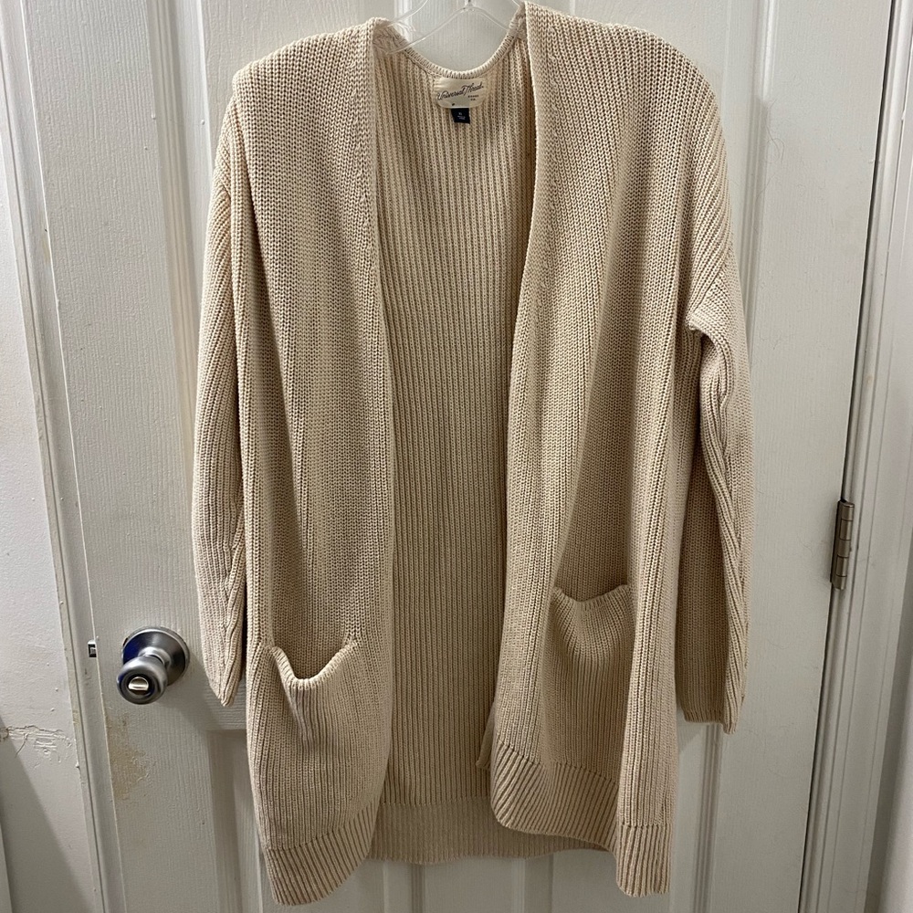 Beige sweater only worn once